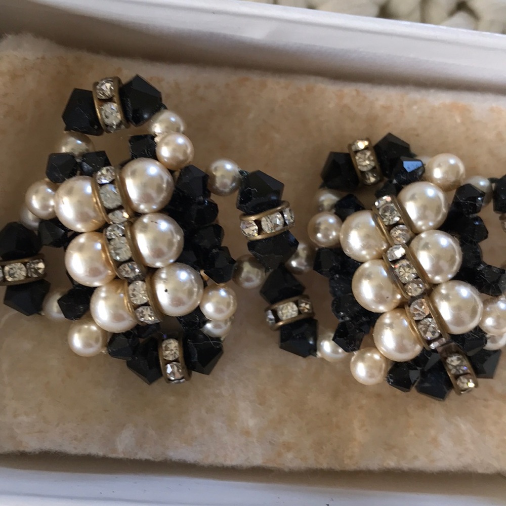 5 for $25 Vintage Clip on earrings
